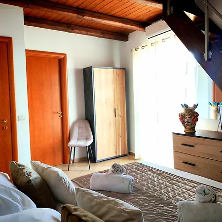 بيت ضيافة Domus Palace 3*