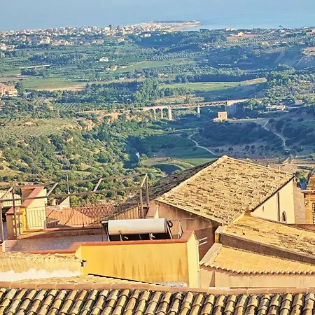 بيت ضيافة Domus Palace