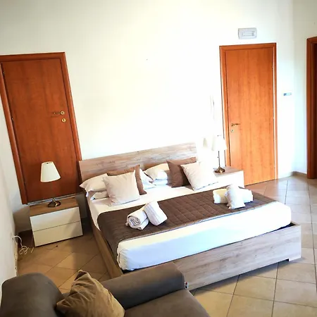 بيت ضيافة Domus Palace 3*
