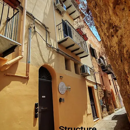 Domus Palace 3*